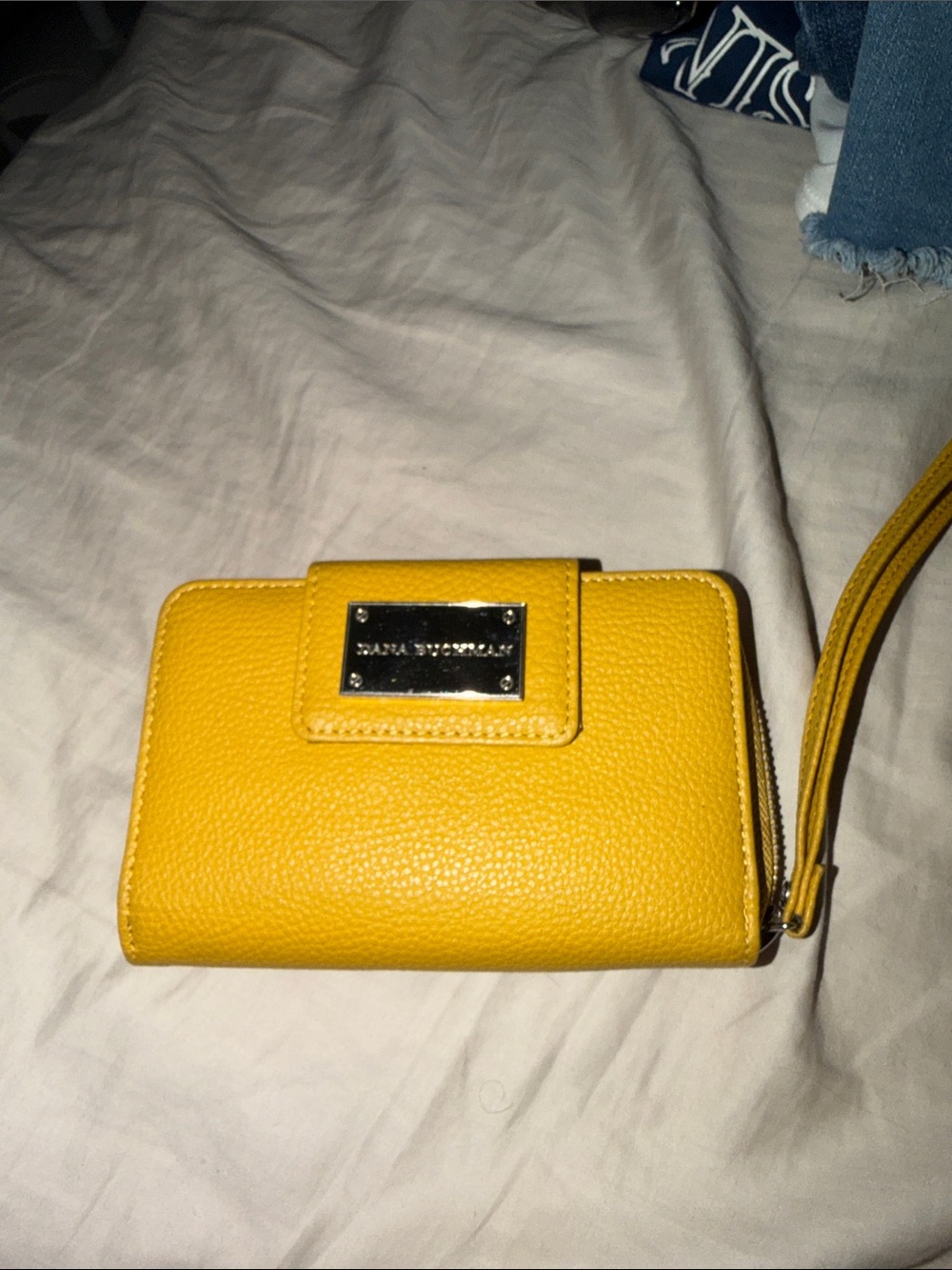 Dana Buchman Yellow Pebbled Leather Wristlet Card Holder